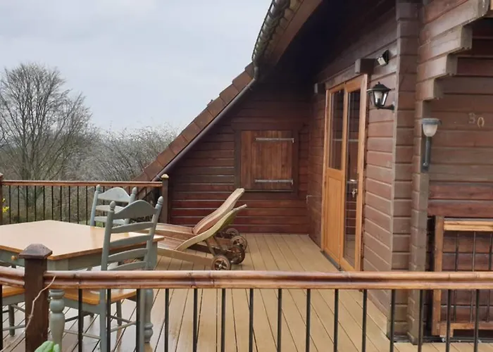 3 Bedroom Lodge Over Looking Lake Dathee & Golf Course
