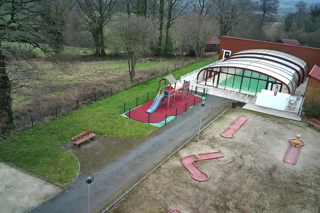 3 Bedroom Over Looking Dathee & Golf Course Chalet